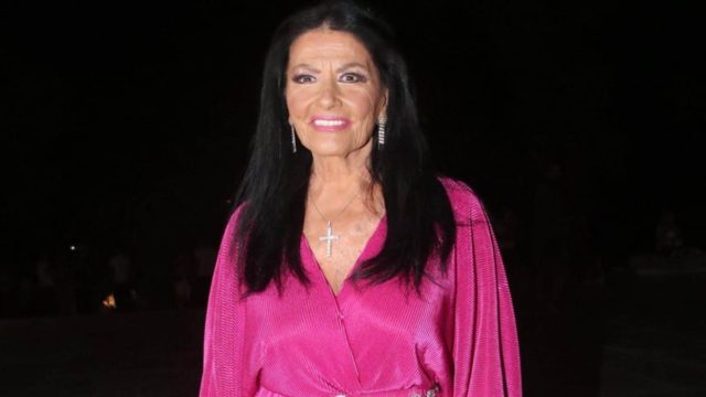 «Χρεωκοπημένη» η Ζωζω Σαπουντζάκη: Πουλάει το εντυπωσιακό σπίτι στην Κινέτα!