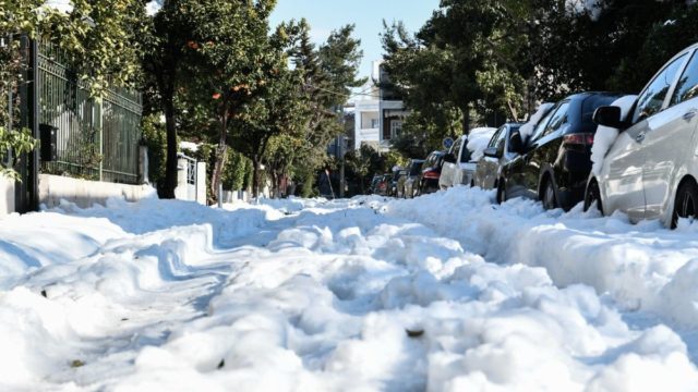 Τα Μερομήνια το είπαν ξεκάθαρα: «Λευκή» Πρωτοχρονιά στην Ελλάδα!