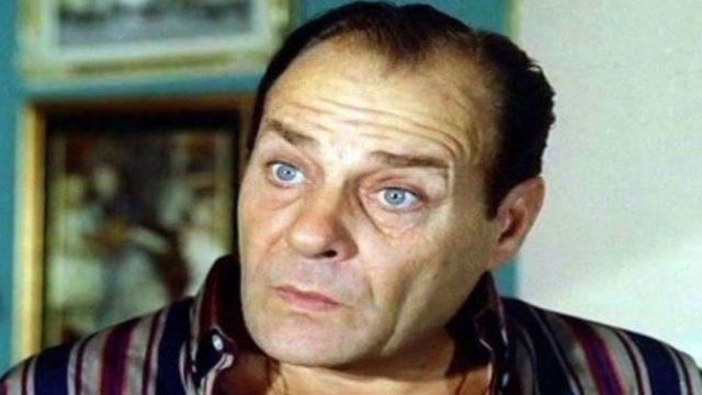 «Στο διάβολο…γιατί σε μένα;» Το παράπονο του Λάμπρου Κωνσταντάρα λίγο πριν φύγει από τη ζωή!