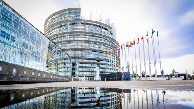 Qatar Gate: Νέα έφοδος της αστυνομίας στα γραφεία του Ευρωπαϊκού Κοινοβουλίου