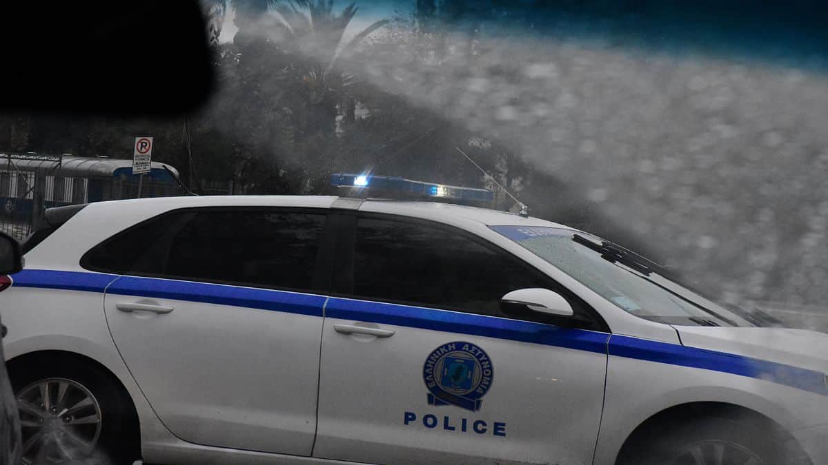 Λάρισα: Επιχείρησε να κάψει την πρώην γυναίκα του και μετά να αυτοπυρποληθεί