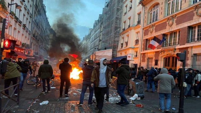 Πυροβολισμοί στο Παρίσι: Νέες συγκρούσεις μεταξύ της αστυνομίας και μελών της κουρδικής κοινότητας (photos)