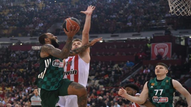 Ολυμπιακός – Παναθηναϊκός (68-66): Η πρωτιά της Basket League είναι δική του
