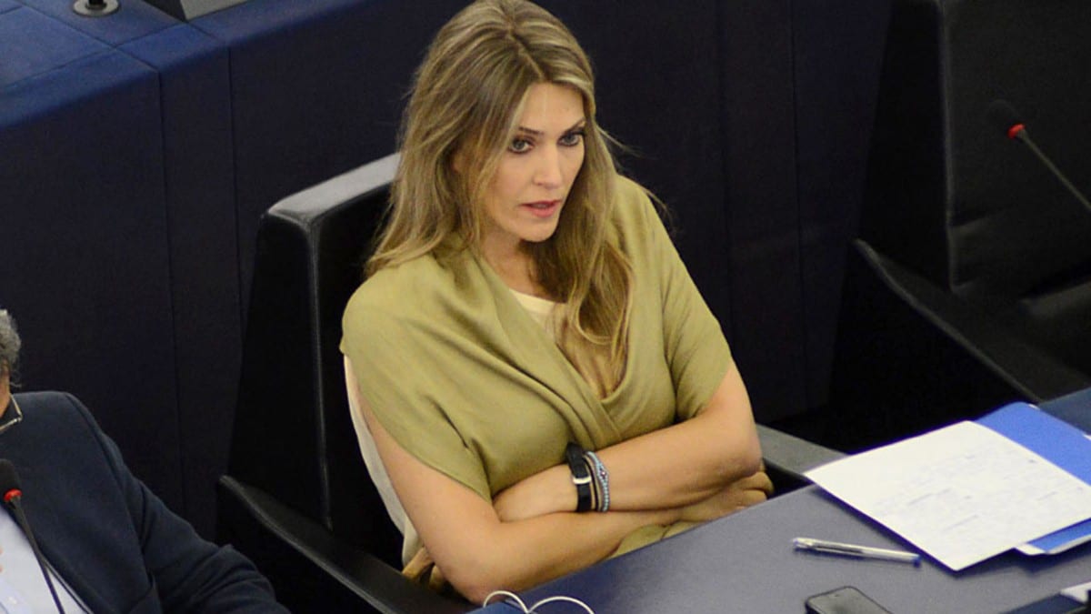 «Ξέρεις ποια είμαι εγώ;»: Όταν η Εύα Καϊλή την…έλεγε σε καθηγητή που την έκοψε σε μάθημα στο Μεταπτυχιακό