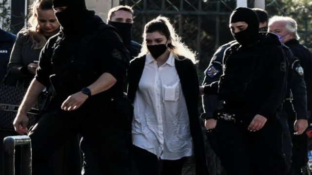 Ρούλα Πισπιρίγκου: «Μοιράζει» εξώδικα σε ιατροδικαστές – Προειδοποιεί τον Λέων για αποζημίωση ενός εκατομυρίου