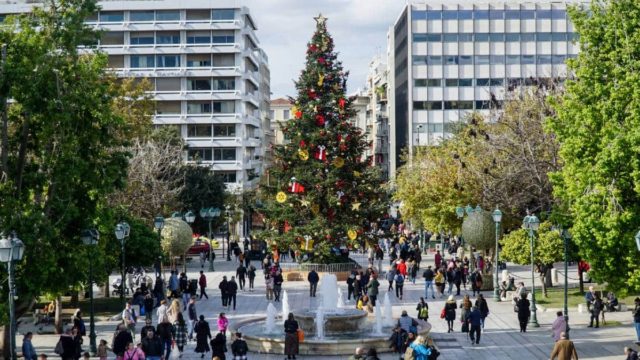 21 συναυλίες με γνωστούς καλλιτέχνες και εορταστικά πάρτι στο Σύνταγμα