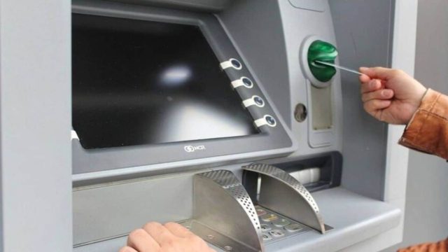Πηγαίνετε στο ATM και σηκώστε μερικά χρήματα! Ύστερα αφήστε την κάρτα σπίτι – Ένα μήνα μετά, δε θα πιστεύετε με το αποτέλεσμα!