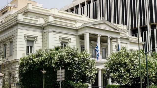 Ελληνοτουρκικά: Ηχηρή απάντηση της Αθήνας στην Τουρκία – «Παντελώς απαράδεκτες οι επαναλαμβανόμενες απειλές για τα νησιά» (Video)
