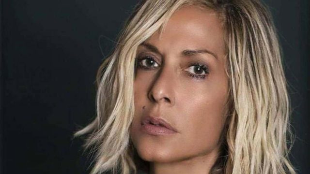 Το κράτησε “μανιάτικο” η Άννα Βίσση: “Κάναμε δύο χρόνια να μιλήσουμε” – Ο άγνωστος καβγάς της τραγουδίστριας