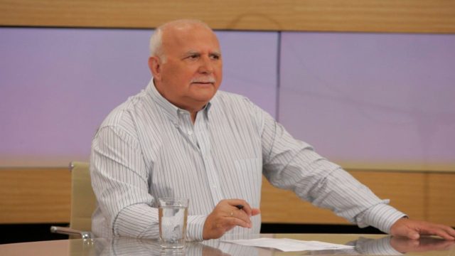 Εκτός ΑΝΤ1 ο Γιώργος Παπαδάκης – Περιπέτεια υγείας για τον παρουσιαστή