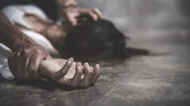 Σοκαριστική καταγγελία στο Ηράκλειο: Την βίαζε και την εξέδιδε ο πατέρας της ενώ ήταν ανήλικη – Επιχειρηματίας και έμπορος στο “πελατολόγιο”