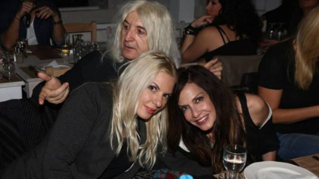 Άννα Βίσση: «Όταν γνώρισα τον Καρβέλα, δεν τον ήθελα καθόλου…» – Η ιστορία που έκανε την Αννίτα Πάνια να… κρυφτεί