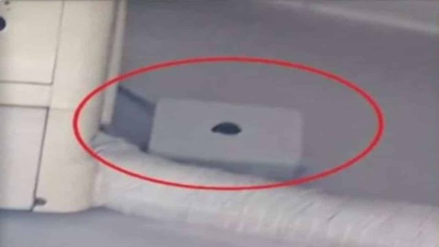 Αδιανόητο: Παπάς έβαλε κρυφή κάμερα στην είσοδο της εκκλησίας για να βλέπει τους πιστούς να…