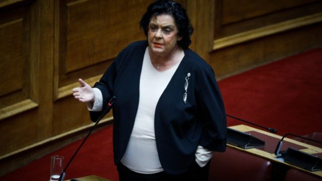 «Βόμβα» από Λιάνα Κανέλλη: «Όταν έγινα βουλευτής, εγκατέλειψα…»