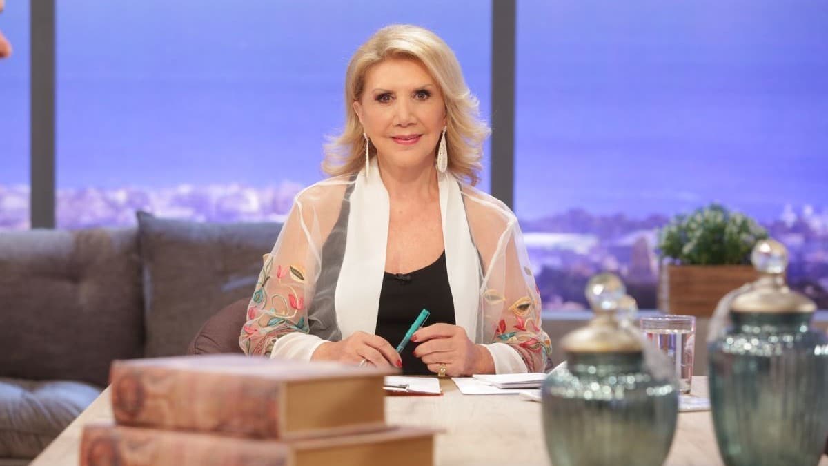 Ερωτευμένη η Λίτσα Πατέρα: Αυτός είναι ο σύντροφός της – Με τι ασχολείται (photos)