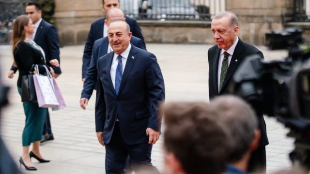 Νέο «χτύπημα» από Τσαβούσογλου: Μιλάει για τουρκική μειονότητα στη Θράκη – «Η Ελλάδα παραβιάζει τη Συνθήκη της Λωζάνης»