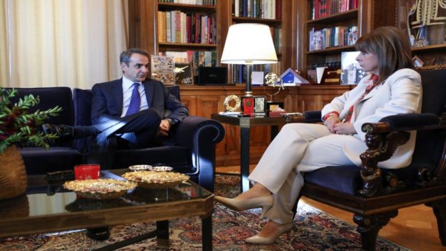 Σκέψεις Μητσοτάκη για τράπεζες: Ανάληψη δικών τους ευθυνών  – Από τα δικά τους κέρδη τα μέτρα στήριξης