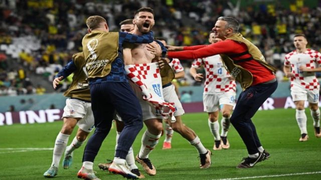 Μουντιάλ 2022: Σόκαρε ξανά τον πλανήτη η Κροατία – Πέταξε εκτός συνέχειας την Βραζιλία και «βλέπει» νέο τελικό (videos)