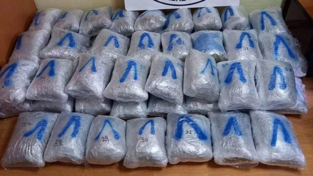Καστοριά: Κατασχέθηκαν 78 κιλά χασίς – Τρεις συλλήψεις, ανάμεσά τους και μία δημοτική σύμβουλος