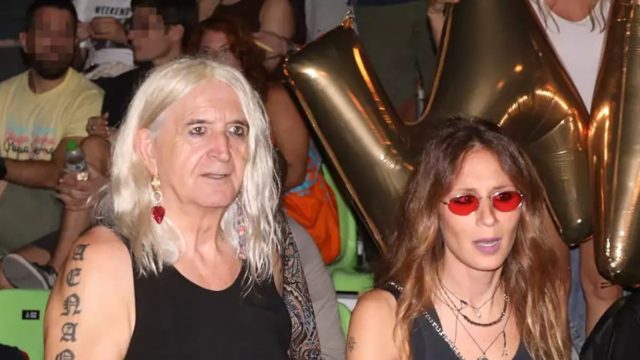 Ίδιος ο Νίκος Καρβέλας: Δείτε πόσο μεγάλωσε ο γιος του με την Έλενα Φερεντίνου (photo)
