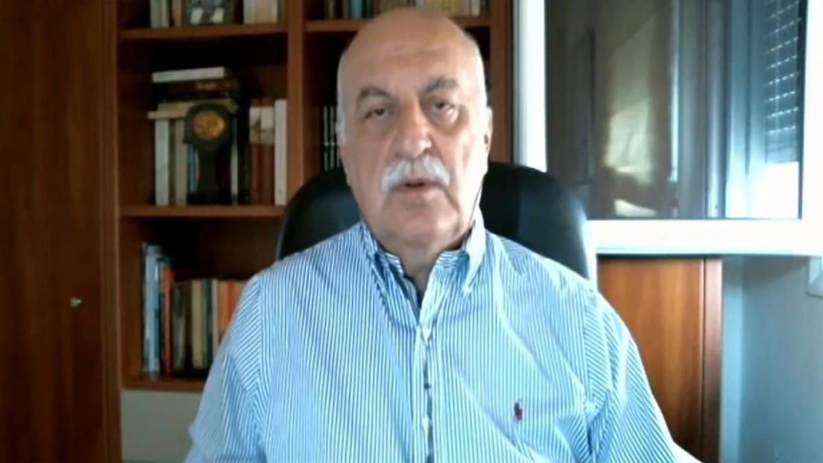 Συναγερμός Νίκου Τζανάκη: «Όλη η Ελλάδα είναι άρρωστη! Σχεδόν 30.000 κρούσματα γρίπης κάθε μέρα» – Τι πρέπει να προσέχουμε (Video)
