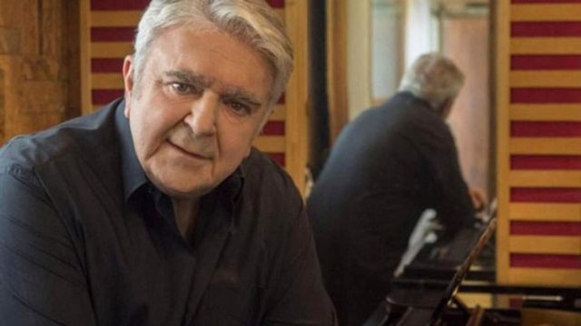 Κόλαφος ο Πασχάλης Τερζής: «Ήμουν 20 χρόνια τραγουδιστής της πείνας…»