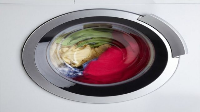 Το οικονομικό κόλπο για το πλύσιμο των ρούχων που πρέπει όλοι να γνωρίζουν – Η διάρκεια ζωής του πλυντηρίου σας θα παραταθεί