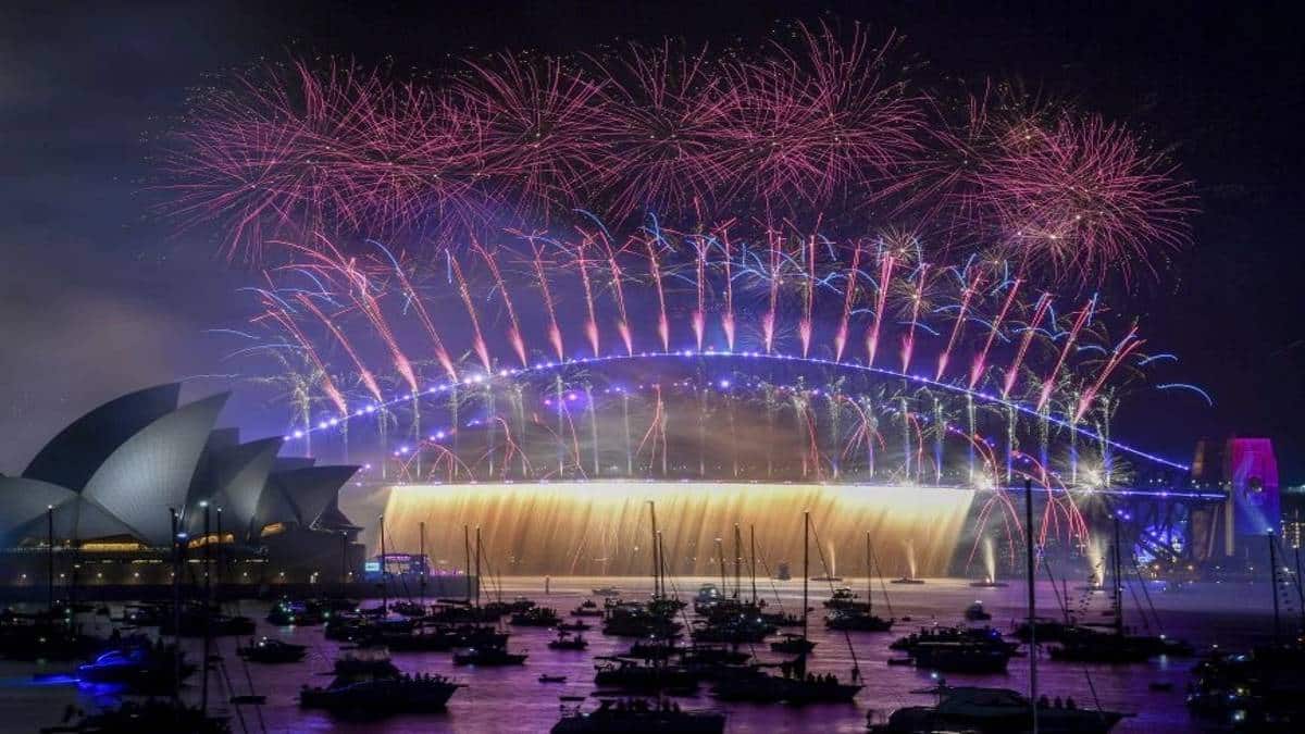 Λάμψη 2023 στην Αυστραλία: Η χώρα μπήκε στον νέο χρόνο με εντυπωσιακά πυροτεχνήματα! (video)