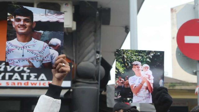 Πέθανε ο 16χρονος Ρομά που πυροβολήθηκε στο κεφάλι από Αστυνομικό! (video)