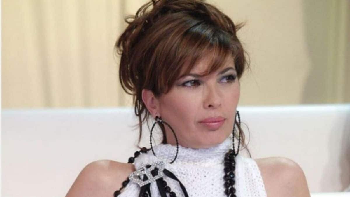Αυτή είναι η κούκλα και διάσημη μητέρα της Σοφίας Αλιμπέρτη – Μοιάζουν σαν δύο σταγόνες νερό