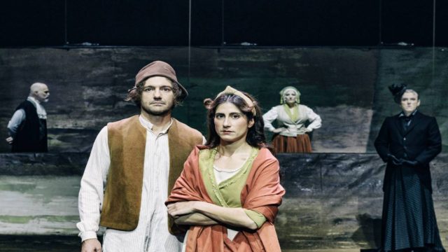 «Η σπασμένη στάμνα» του Χάινριχ φον Κλάιστ στο Εθνικό Θέατρο