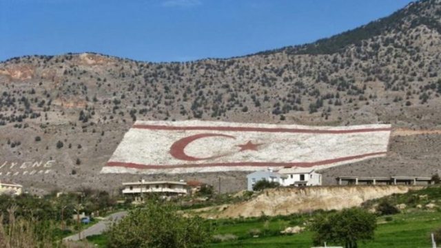 Προκλητικό βίντεο Τούρκου πιλότου να χαιρετάει την τουρκική σημαία σε ελληνική εναέρια περιοχή