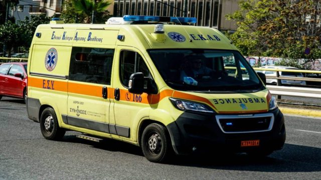 Ανείπωτη θλίψη και αναπάντητα ερωτήματα στο Παλαιό Φάληρο: Νεκρός ο 16χρονος που αυτοπυροβολήθηκε στο κεφάλι