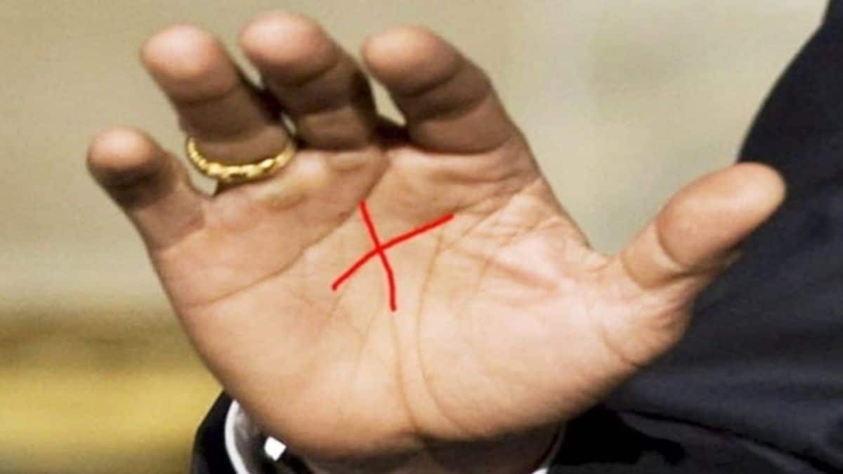 Έχετε αυτό το γράμμα Χ κάτω από την παλάμη σας; Λίγοι το έχουν και σημαίνει…