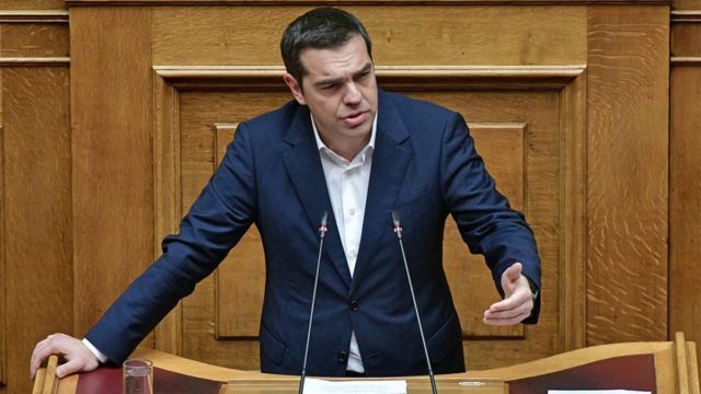 Πρόταση μομφής κατέθεσε ο Τσίπρας – Πώς θα λειτουργήσει η Βουλή