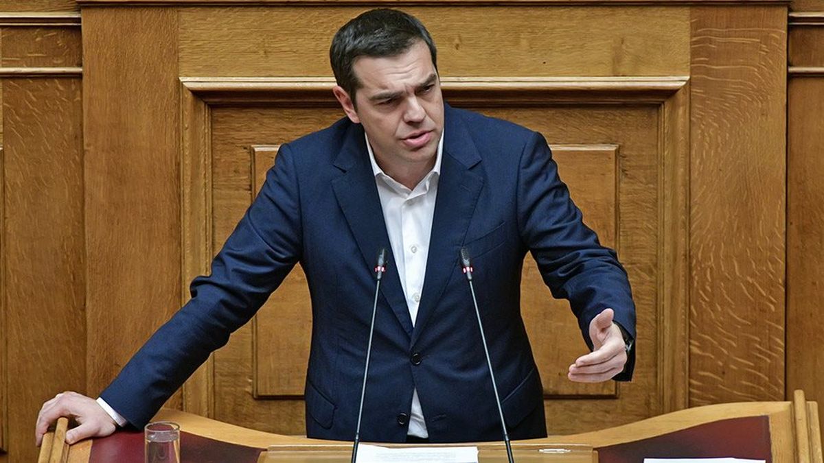 Πρόταση μομφής κατέθεσε ο Τσίπρας – Πώς θα λειτουργήσει η Βουλή