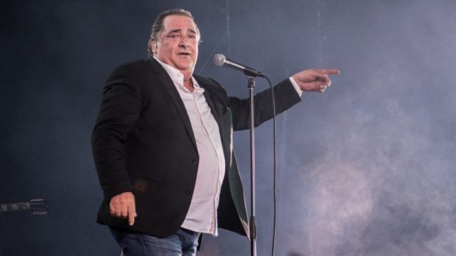 Κι όμως συνέβη: Ο Βασίλης Καρράς μπήκε στο βιβλίο Γκίνες!