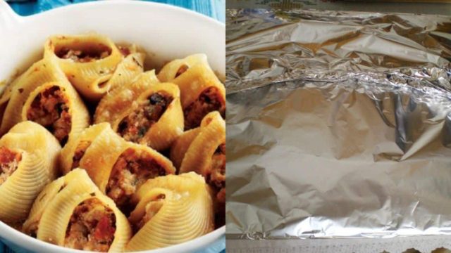 Γέμισε τα μακαρόνια με τυρί και τα κάλυψε με αλουμινόχαρτο – Μόλις το αφαίρεσε μοσχοβόλησε το σπίτι με το αποτέλεσμα