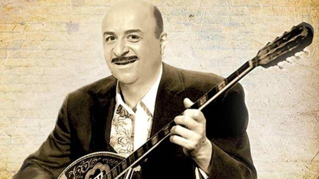 «Με Παρέσυρε το Ρεύμα»: Ο Μάρκος Σεφερλής επιστρέφει με νέα επιθεώρηση