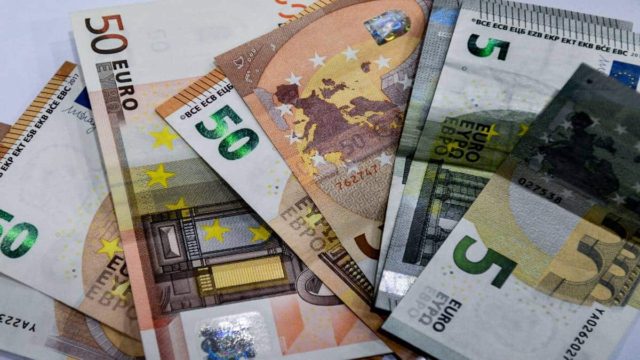 «Τρέχουν» οι αιτήσεις για το «μπόνους» 300 ευρώ σε ανέργους – Ποιοι οι δικαιούχοι
