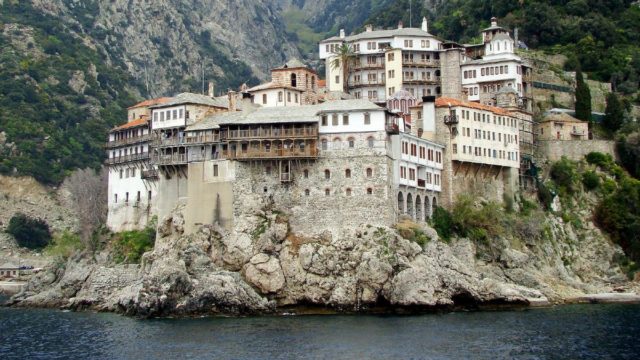 Γραπτή προφητεία από Άγιο Ασκητή! Αυτά είναι τα 24 γεγονότα που θα συμβούν στο μέλλον – Μερικά έχουν ήδη αρχίσει να γίνονται