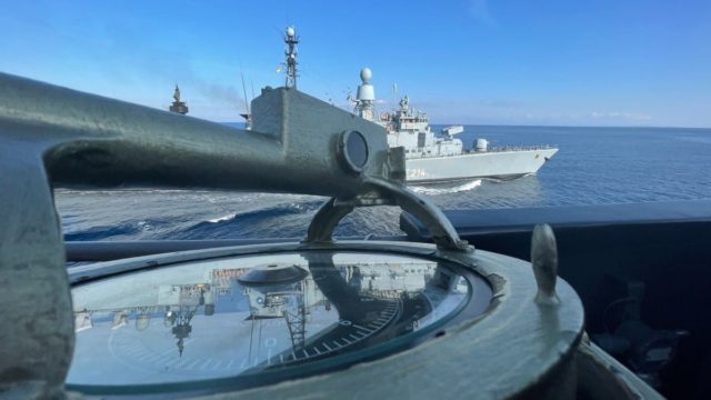 Συναγερμός στο Αιγαίο: Όλος ο στόλος στο πέλαγος και αερομαχίες πάνω από τα νησιά – Τραβά το σχοινί ο Ερντογάν