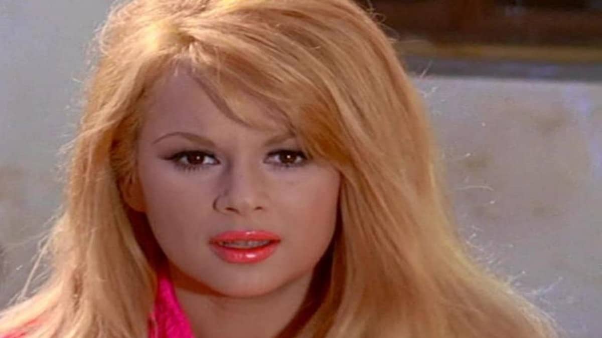 Λίγο πριν «σβήσει»: Το σπάνιο στιγμιότυπο της Αλίκης Βουγιουκλάκη με τη μητέρα της πριν το φινάλε (photo)