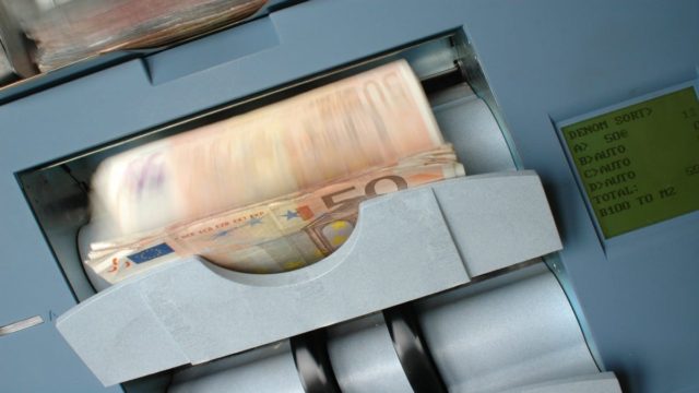 «Βόμβα» με τις συντάξεις: Αυξήσεις δύο ταχυτήτων – Μεγάλη ανατροπή με τα όρια ηλικίας