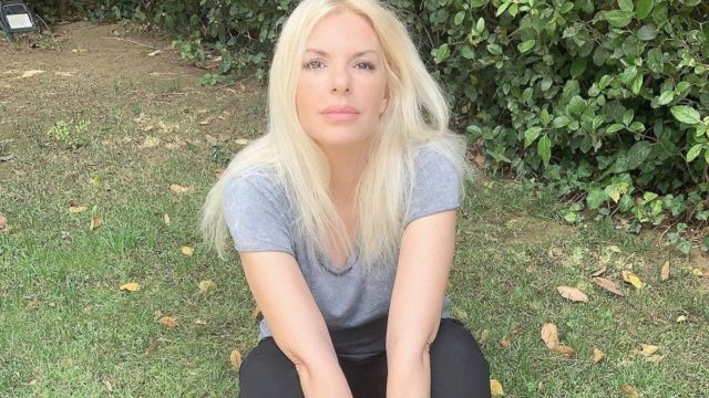 Φαίνεται παιδούλα, αλλά δεν είναι: Αυτή είναι η πραγματική ηλικία της Αννίτας Πάνια!