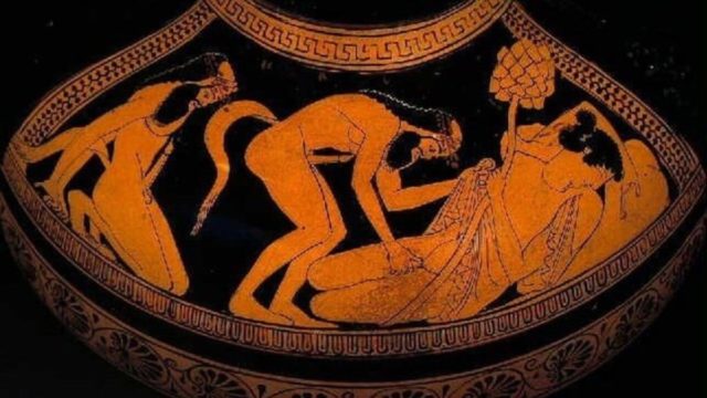 Δυσκολευόμαστε να τις πιστέψουμε: Οι 5 πιο παράξενες σεξουαλικές συνήθειες των αρχαίων Ελλήνων