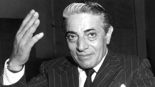 «Τι λες ρε άμυαλε θα ‘ρθει μέρα, που…» – Η συγκλονιστική «προφητεία» του Αριστοτέλη Ωνάση