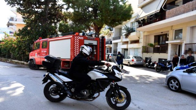 Σοκ και αναπάντητα ερωτήματα στο Ναύπλιο: Παππούς αυτοκτόνησε με καραμπίνα στη μέση του δρόμου (photos)