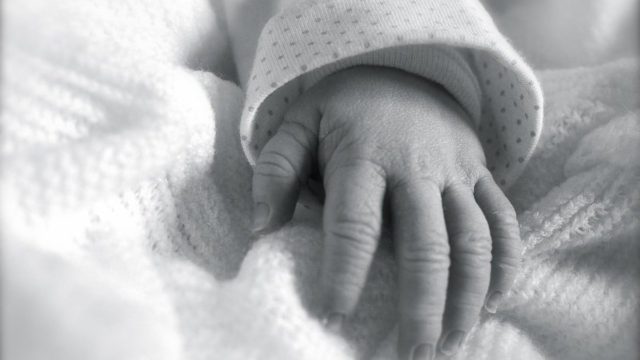 Θρίλερ στην Καρδίτσα: Νεκρό μωρό 16 ημερών