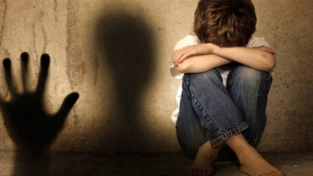 Φρίκη στη Δράμα: 36χρονος κατηγορείται ότι βίαζε τον 15χρονο γιο της συντρόφου του! Την έπεσε και σε 16χρονο φίλο του παιδιού – “Έσπασε” τη σιωπή ο πατέρας του